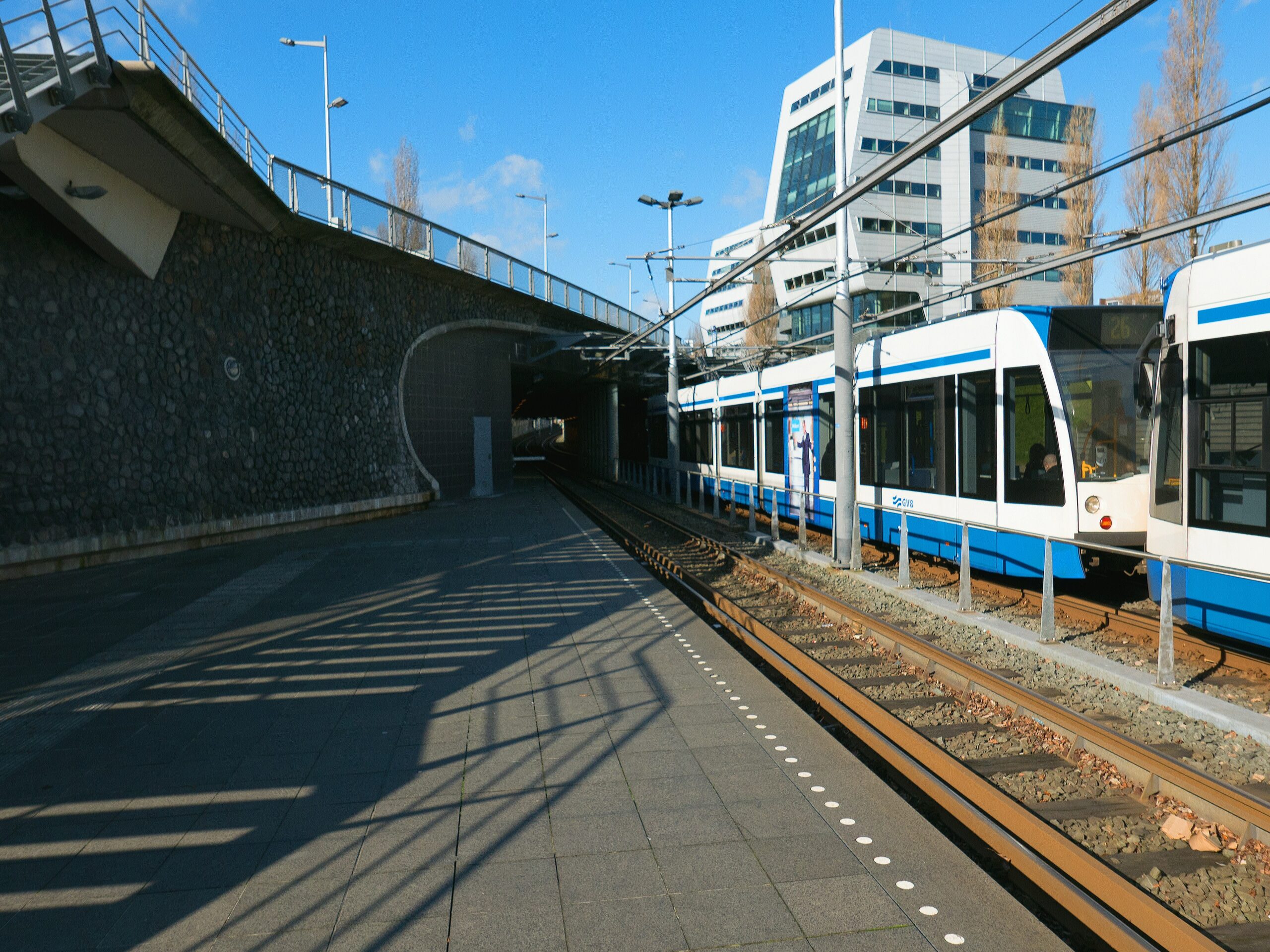 fons-heijnsbroek-CmZE_m51pRg-unsplash